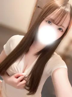 中條ひなの