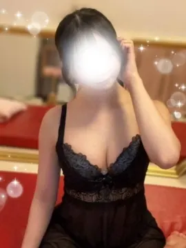 桜井りな(SWEET QUEEN)の公式プロフィール写真