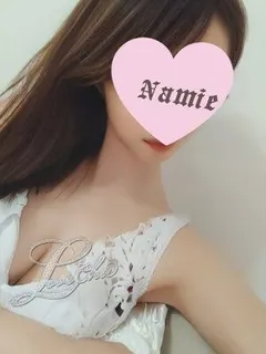 星乃なみえ