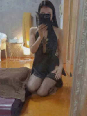 青山みほ(東京セレブ美魔女倶楽部)の公式プロフィール写真