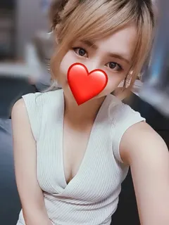 愛瀬ちさ