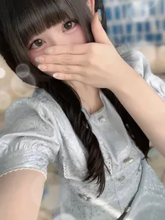 秋元なこ