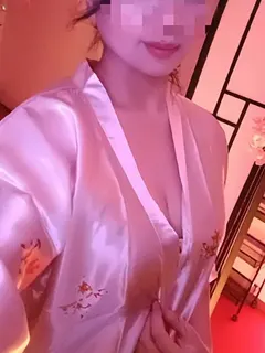 あやな