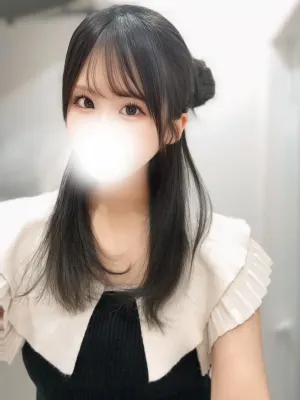 一条れいな(THE SILHOUETTE)の公式プロフィール写真