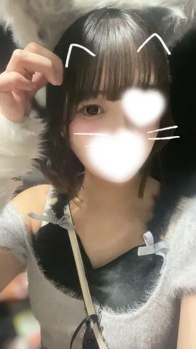 りさ(Aroma LO'EWE)の公式プロフィール写真