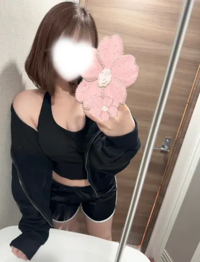 真鍋りな(Amoureux)の公式プロフィール写真