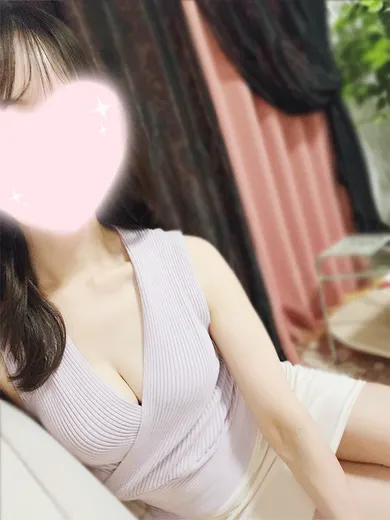 綾瀬あやせ(乃木坂なミセスたち)の公式プロフィール写真
