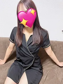 小林リカ
