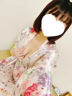 優楽亭 あやの