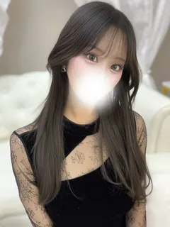 美月サナ