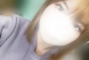 雪咲おと(E・Over)の公式プロフィール写真