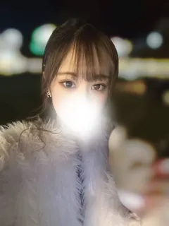 乙葉くるみ