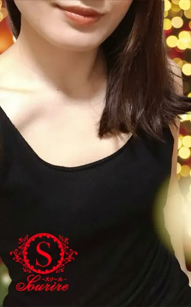 りお(Sourire-スリール-)の公式プロフィール写真