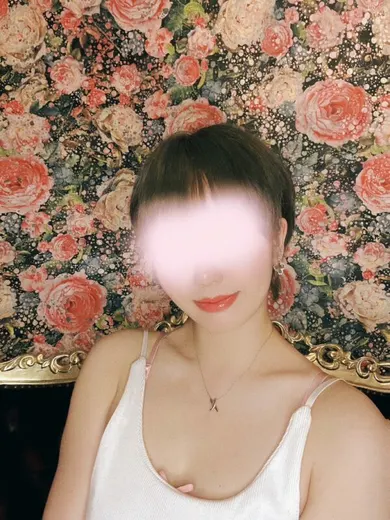 汐華(The 美魔女 京都店)の公式プロフィール写真