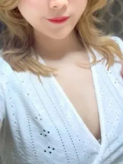 山本 なこ