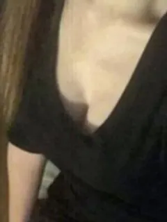 山本えみな