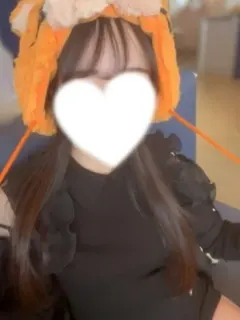 山岸 ひめな