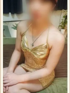 楢崎まみ