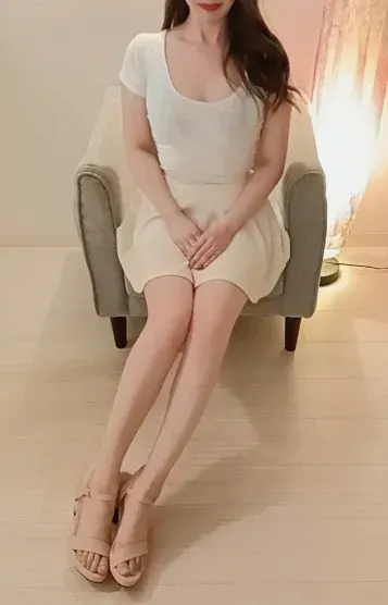 安室かな(Freyja)の公式プロフィール写真