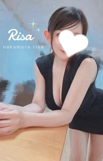 中村りさ(EMUe)の公式プロフィール写真