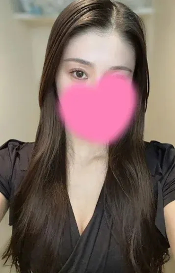 早川りり(century)の公式プロフィール写真