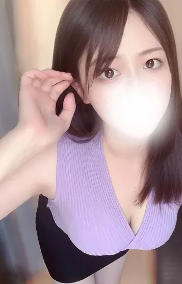 綾瀬めぐみ(THE BLANC (ザ・ブラン))の公式プロフィール写真