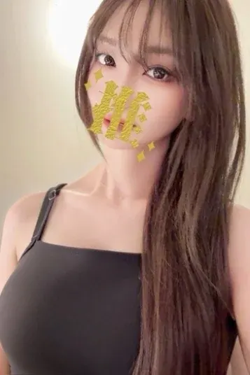 一橋美礼(Queen’s Collection)の公式プロフィール写真