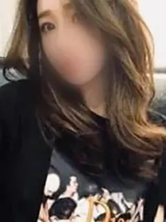 新井 りあら