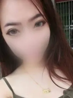 南川 景子
