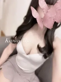 金井まい