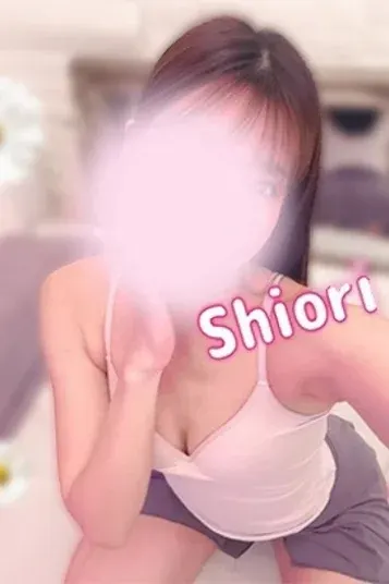 宮崎しおり(FROG SPA)の公式プロフィール写真