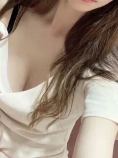 華咲 れみ