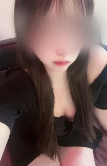 愛川 まりな(7Dream Este)の公式プロフィール写真
