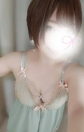 雫セラピスト(竜宮城(りゅうぐうじょう))の公式プロフィール写真