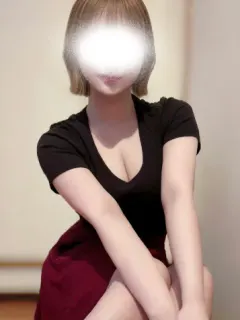 葉月芹那