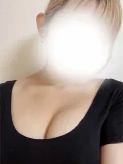 高梨ゆい