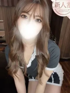 蓮見エマ