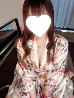 萌衣