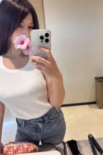 白咲えみ(プラチナム東京)の公式プロフィール写真