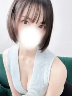 雨宮さらさ