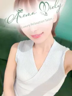 白雪りょうこ