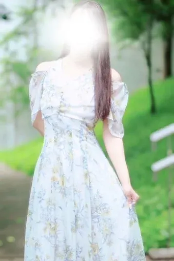 宍戸うみ(GrandAroma東京)の公式プロフィール写真