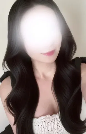 ゆり(VIOTERAS-ヴィオテラス-)の公式プロフィール写真