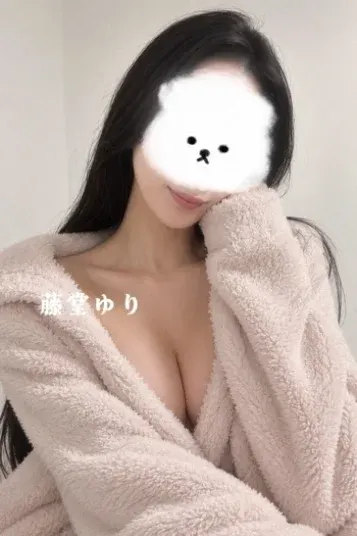 藤堂ゆり(NEW+PLUS)の公式プロフィール写真
