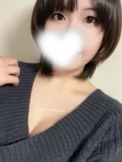 三上 りさ
