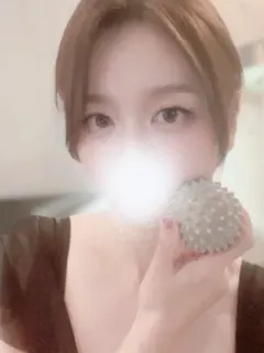 美波みなみ