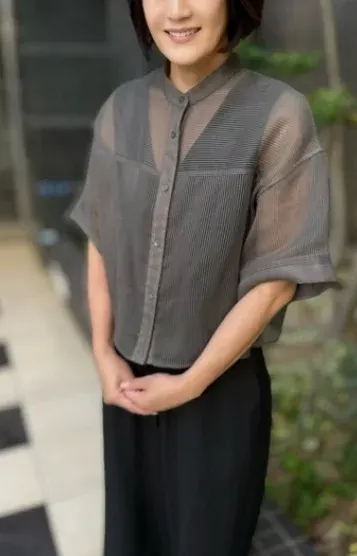 佳乃(ミセスの子守唄)の公式プロフィール写真