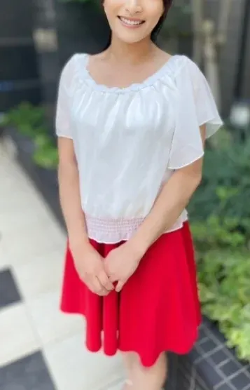 彩羽(ミセスの子守唄)の公式プロフィール写真