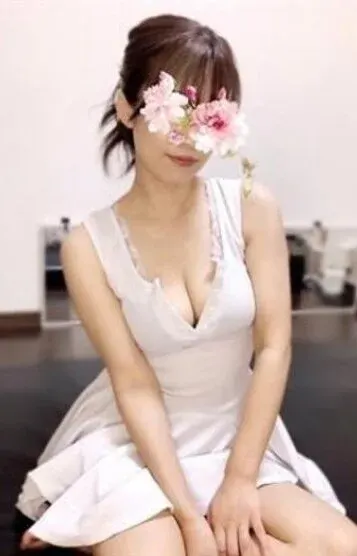 百瀬(ラグゼアロマ)の公式プロフィール写真