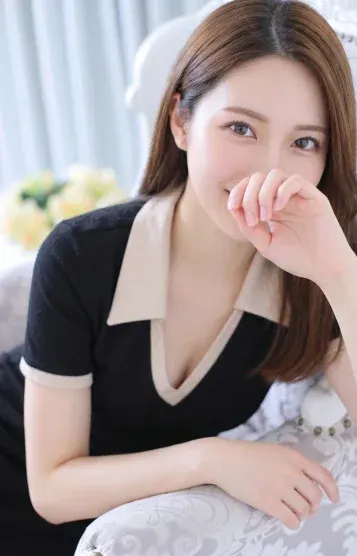 相島のあ限定キャスト(The ROYAL CLASS)の公式プロフィール写真